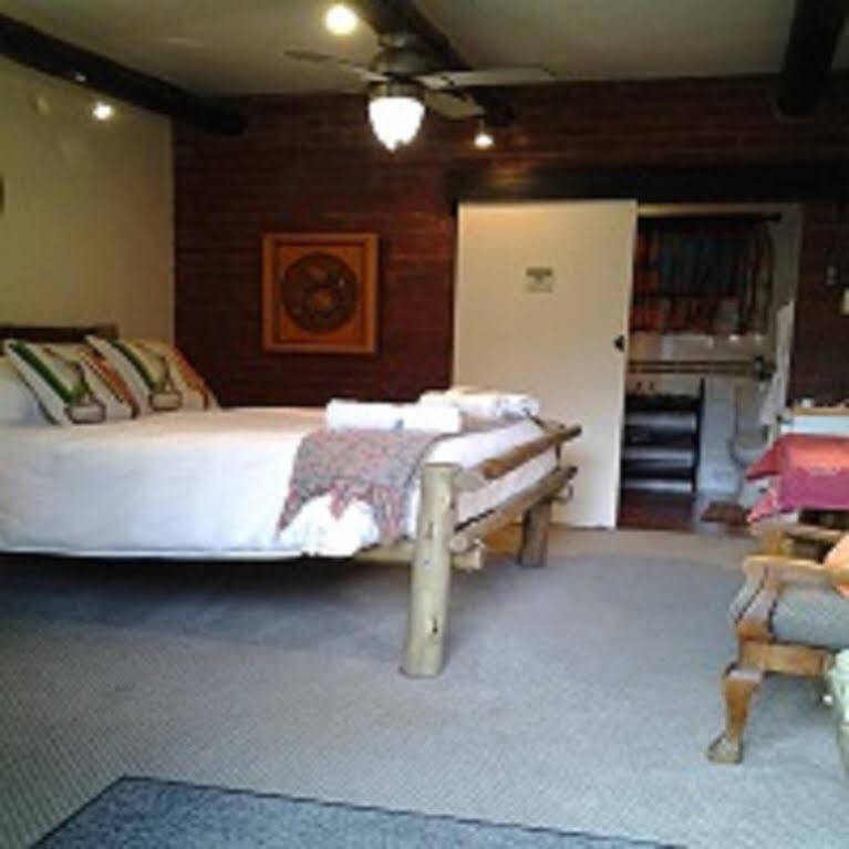 Roosfontein Bed And Breakfast Durban Bagian luar foto